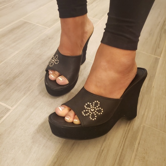 tommy hilfiger doll shoes